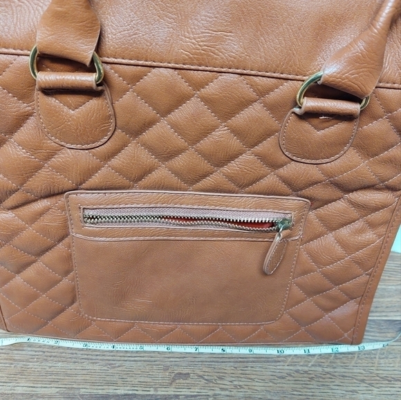 Atmosphere Butterscotch Quilted Tote Bag - Picture 11 of 12